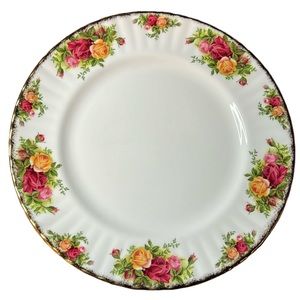 DINNER PLATE OLD COUNTRY ROSES 1962 ROYAL ALBERT BONE CHINA ENGLAND VINTAGE